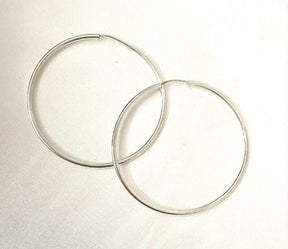 Pendientes de aro medianos y finos de plata